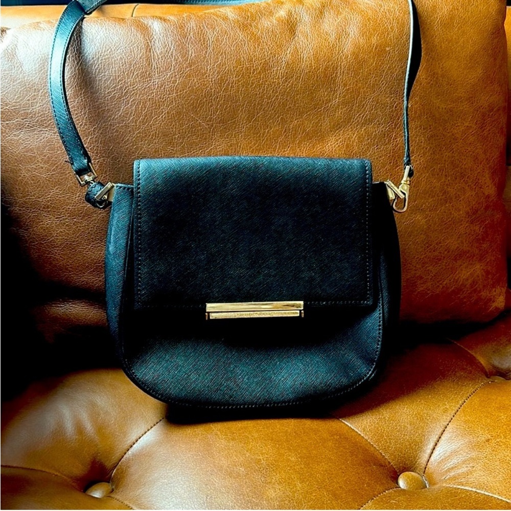 Kate Spade Black and Gold Crossbody Bag